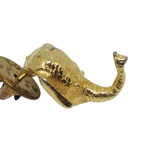 VINTAGE TEXTURED GOLDPLATED LUCKY ELEPHANT HEAD PIN - Picture 3 of 5